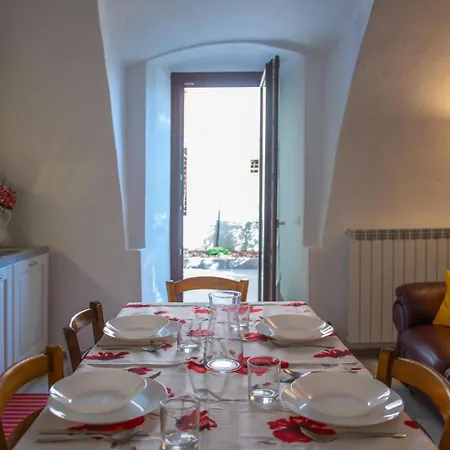 Lägenhet Casa Margherita Pt, Ospitar Borno